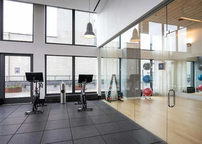 W Loop W Gym Pool Coworking Nr Uic Chi-438 Chicago