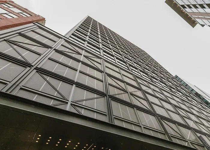 W Loop W Gym Pool Coworking Nr Uic Chi-438 * Chicago